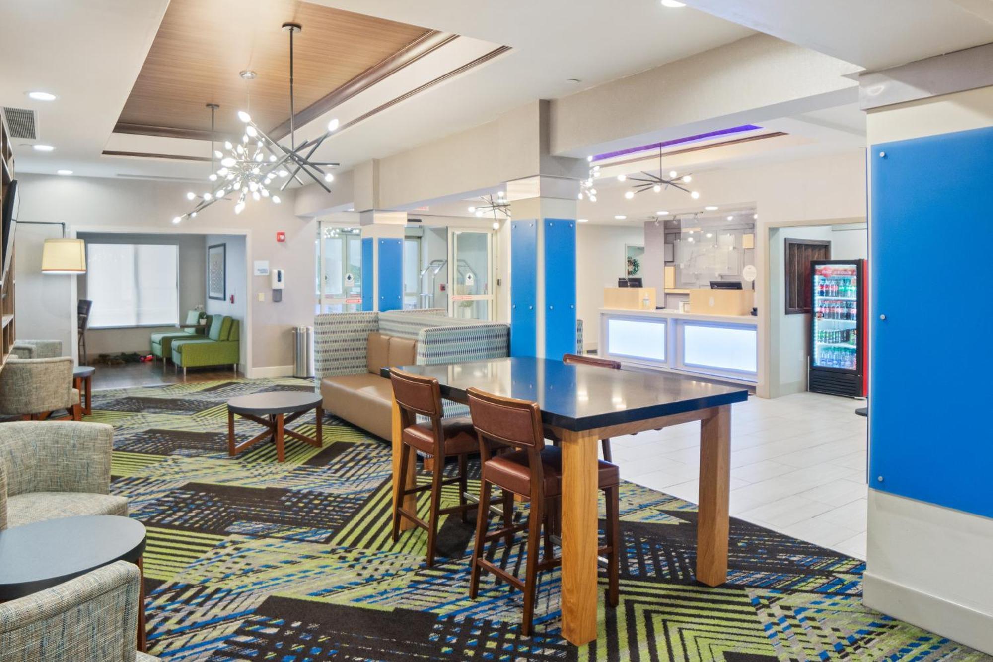 Holiday Inn Express And Suites Stroudsburg-Poconos By Ihg Bagian luar foto