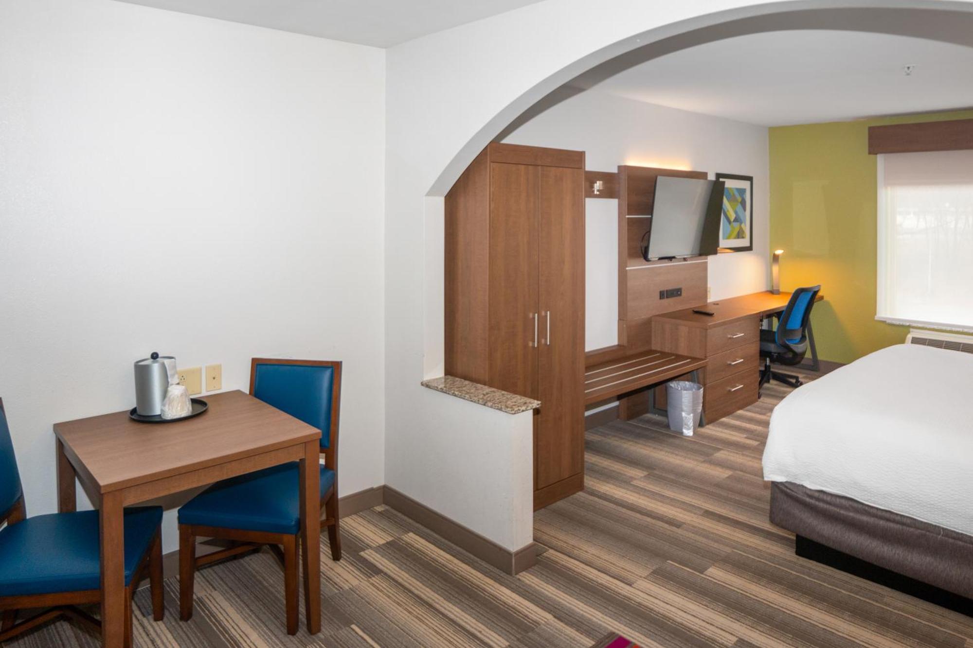 Holiday Inn Express And Suites Stroudsburg-Poconos By Ihg Bagian luar foto