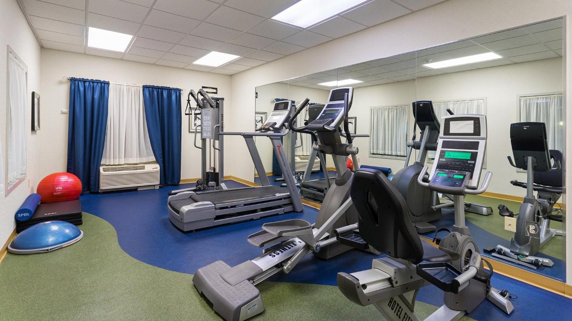 Holiday Inn Express And Suites Stroudsburg-Poconos By Ihg Bagian luar foto
