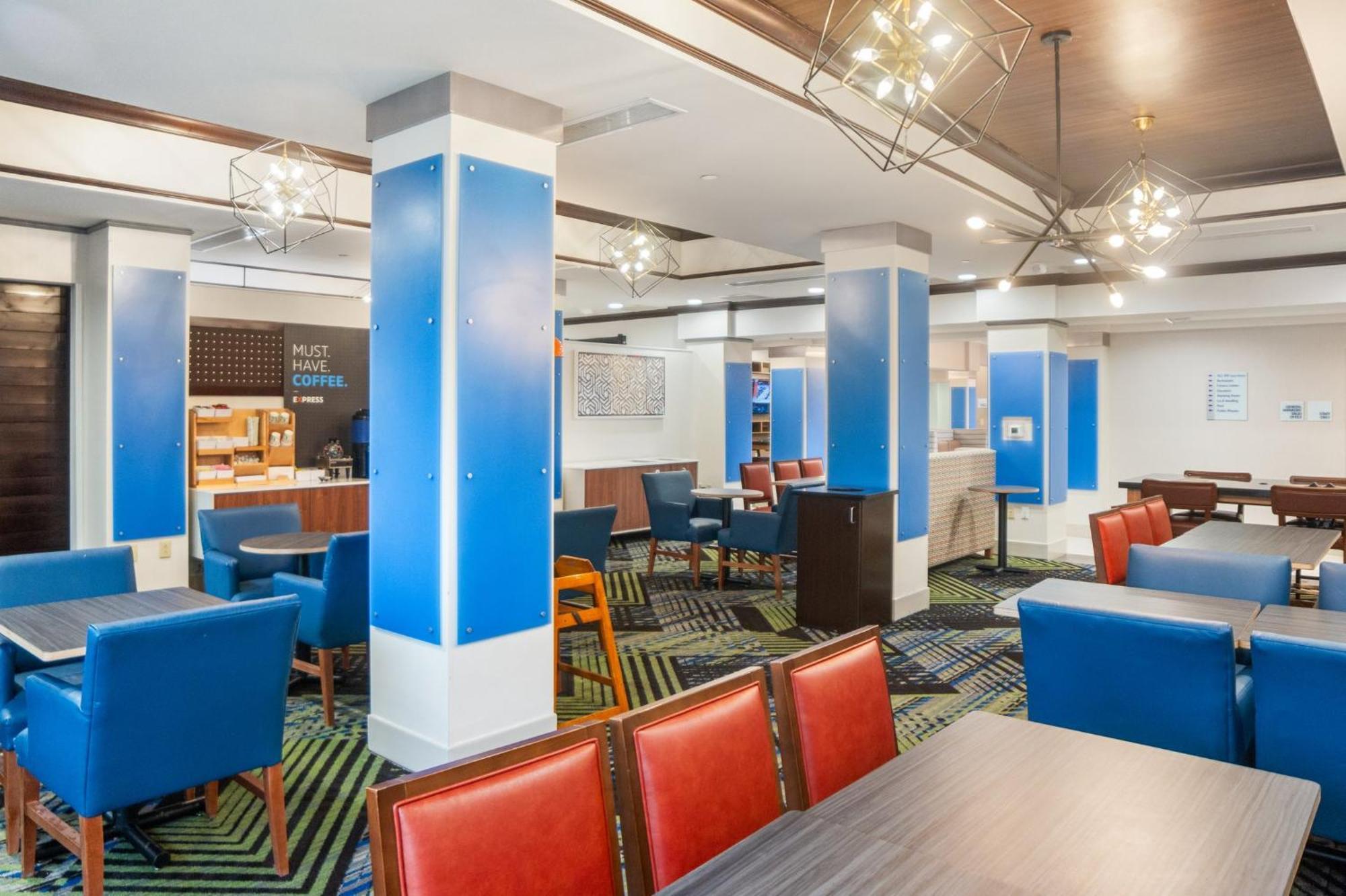 Holiday Inn Express And Suites Stroudsburg-Poconos By Ihg Bagian luar foto