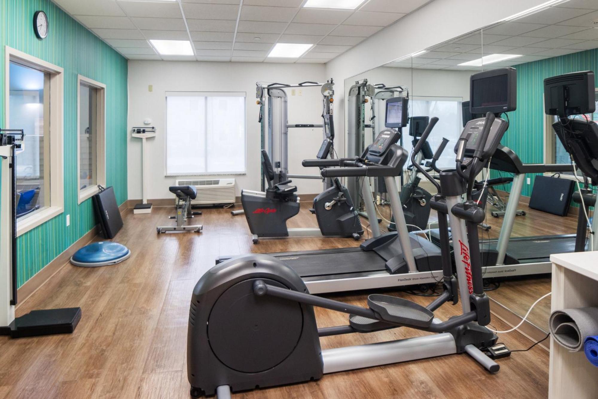 Holiday Inn Express And Suites Stroudsburg-Poconos By Ihg Bagian luar foto