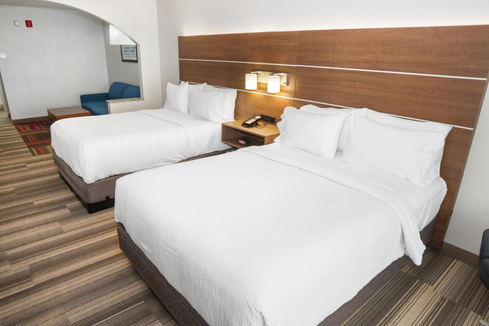 Holiday Inn Express And Suites Stroudsburg-Poconos By Ihg Bagian luar foto